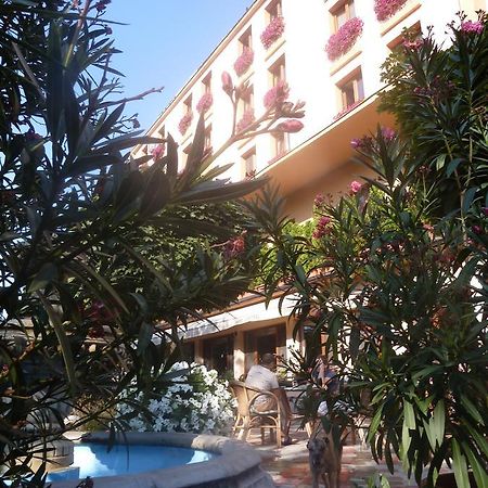 Hotel Central Sala Bagian luar foto