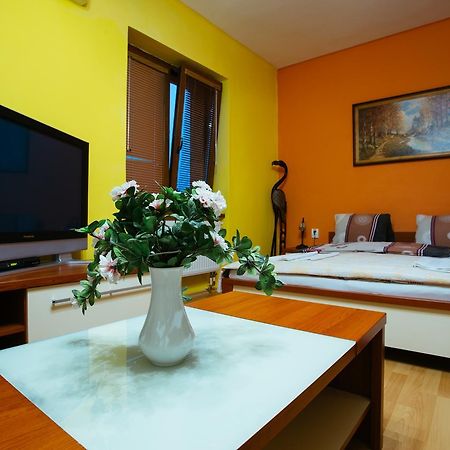Hotel Central Sala Bagian luar foto