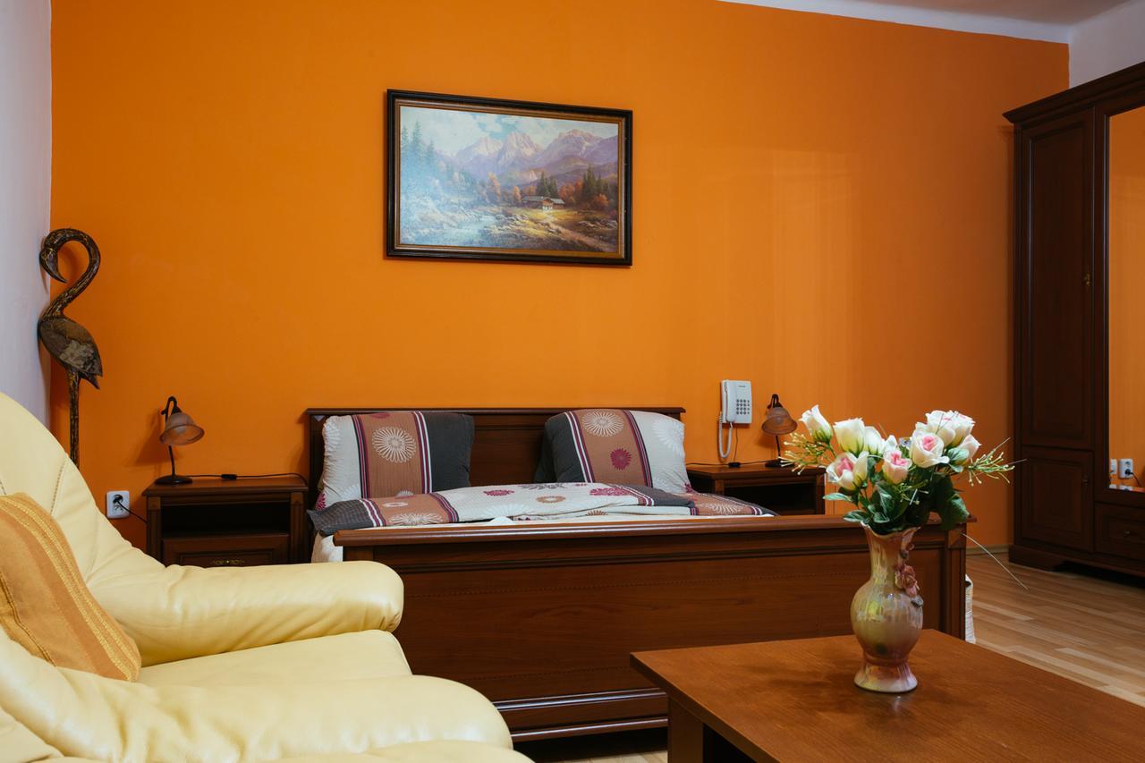 Hotel Central Sala Bagian luar foto