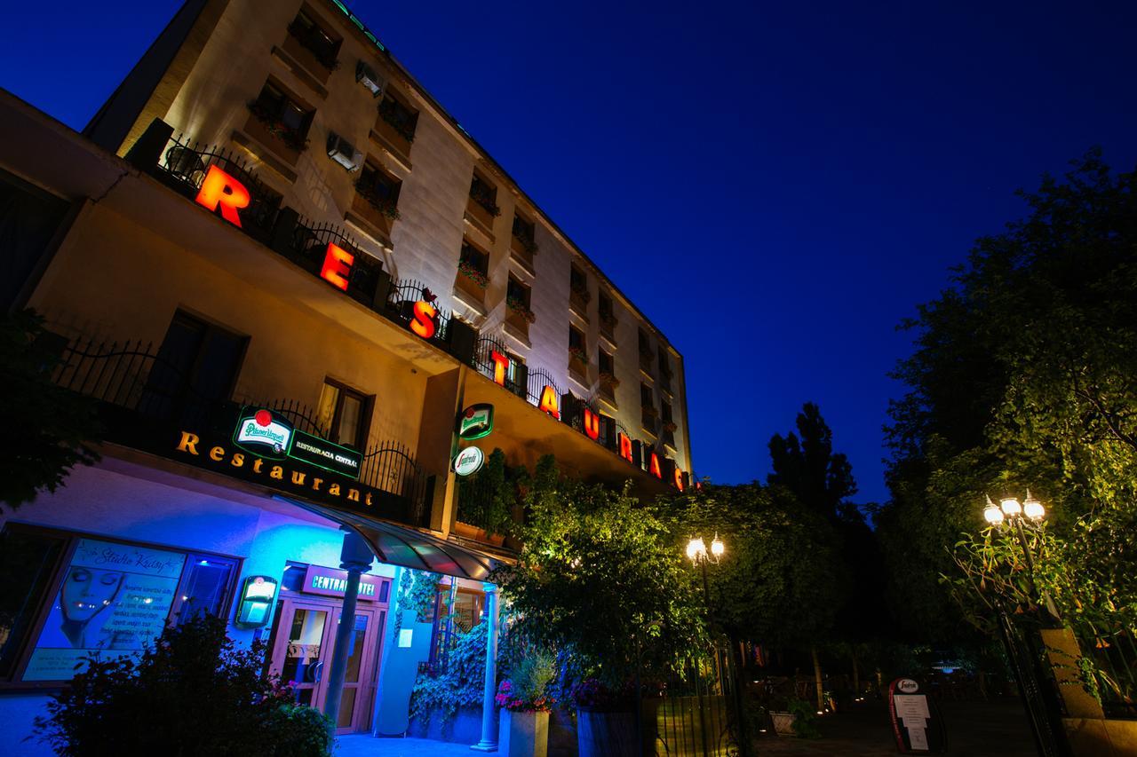 Hotel Central Sala Bagian luar foto