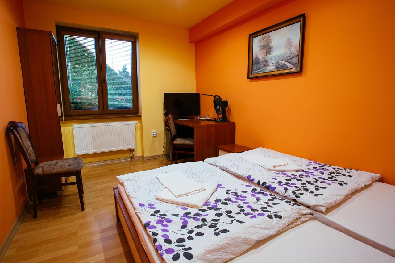 Hotel Central Sala Bagian luar foto