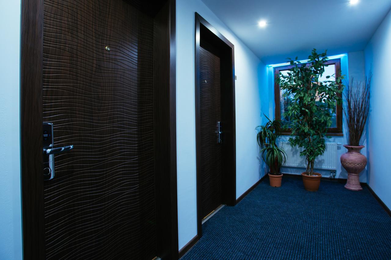 Hotel Central Sala Bagian luar foto