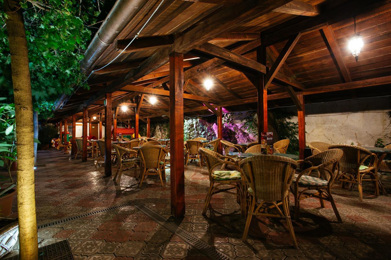 Hotel Central Sala Bagian luar foto